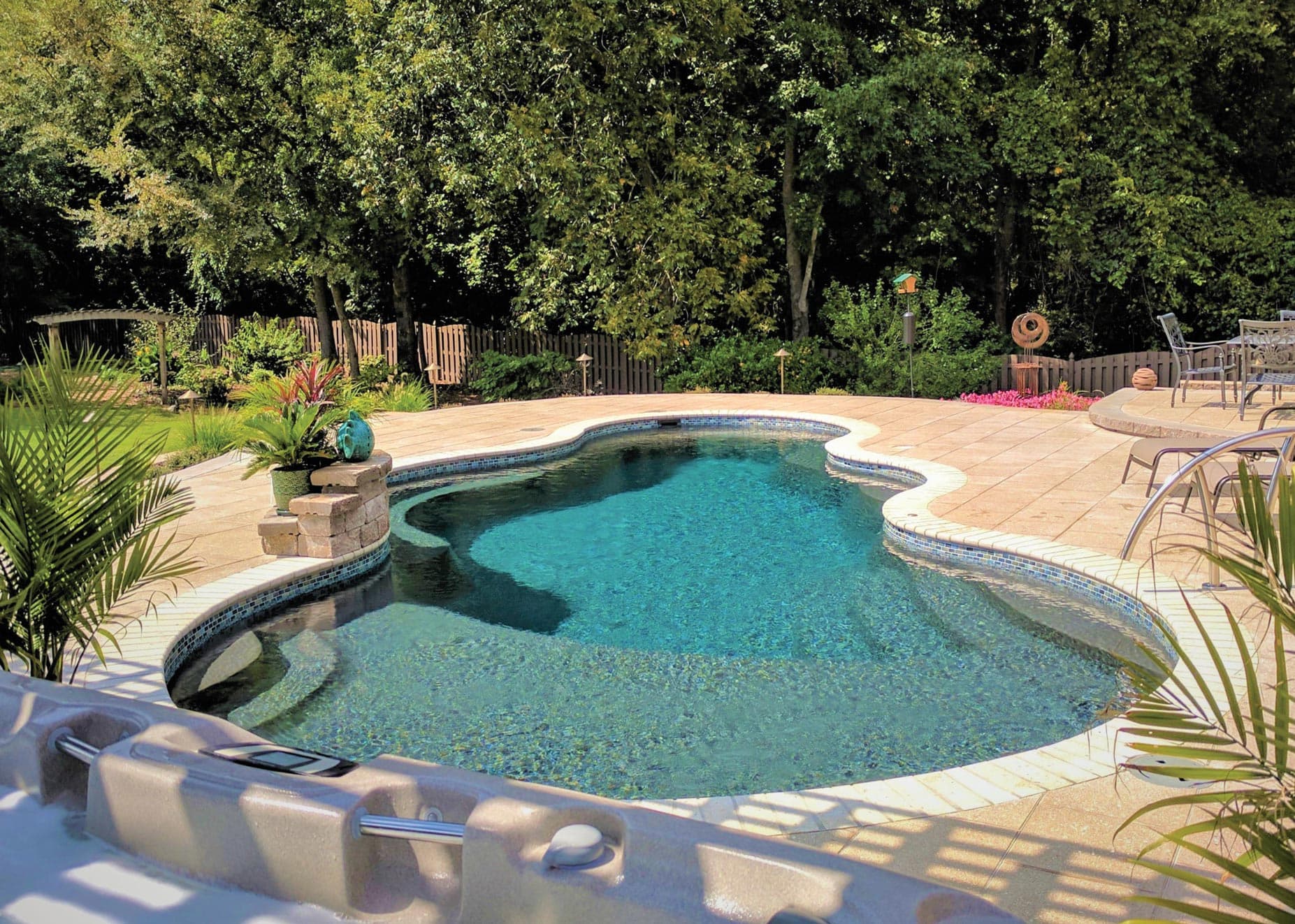 Axiom 16 gallery image 2