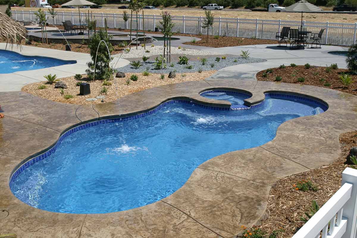 Bermuda 14 Deluxe gallery image 6